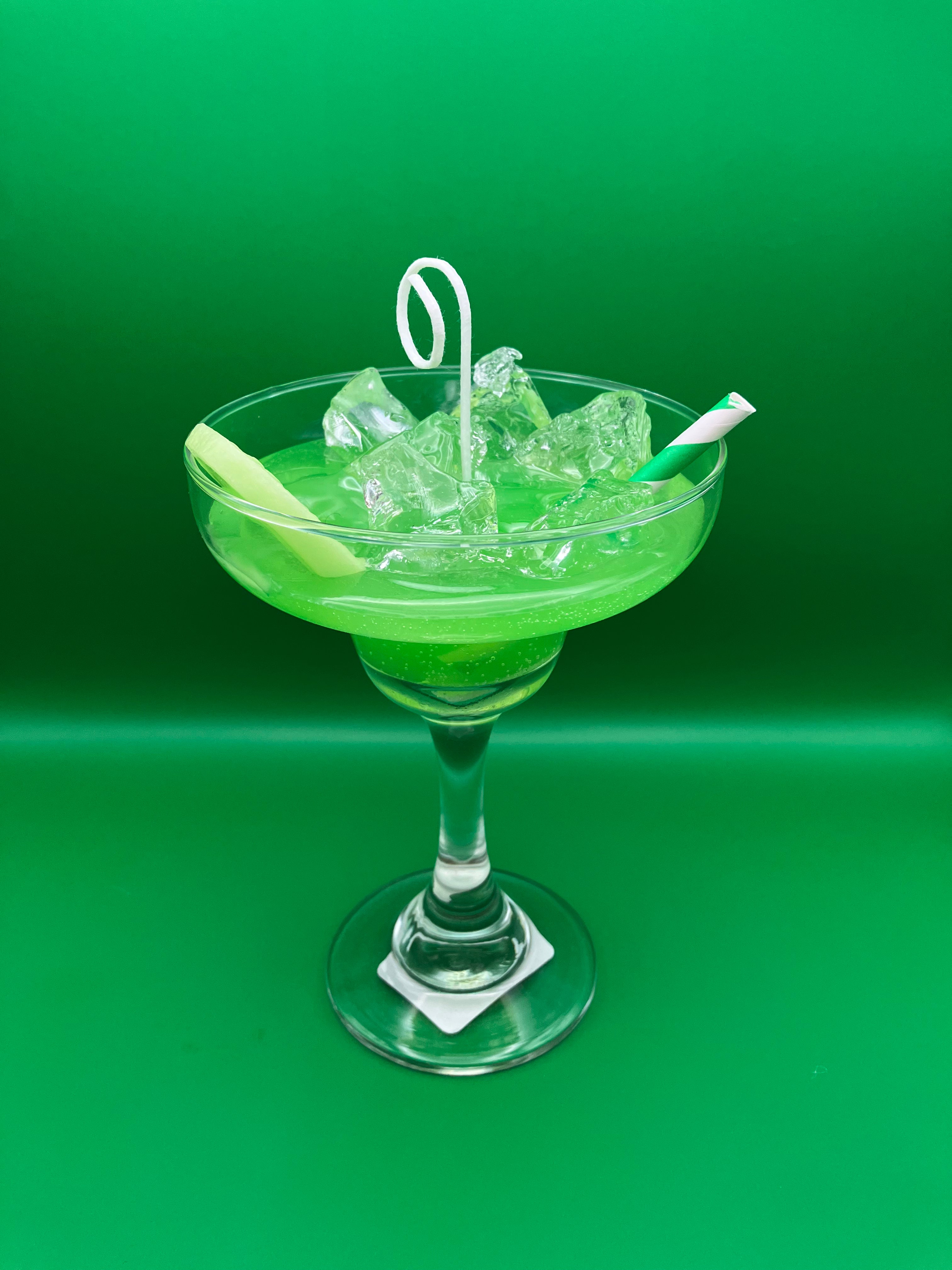 "Tropical Lime" Green Gel Wax Candle with Life-Like Ice Cubes & Refreshing Fragrances